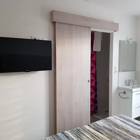 Du Bon Vivant Szálloda 2*