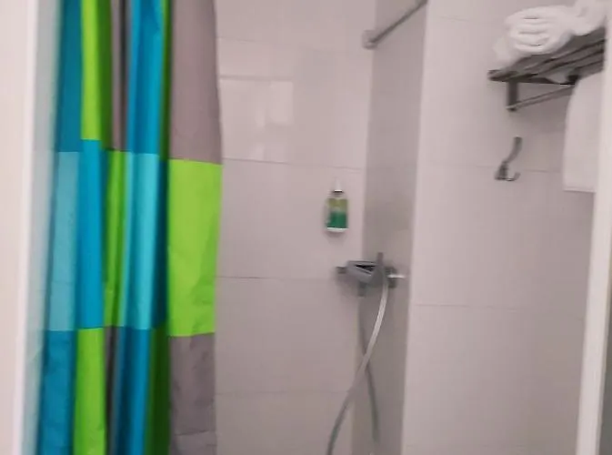 Du Bon Vivant Hotel 2*