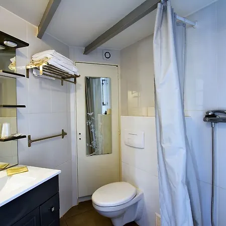 Du Bon Vivant Hotel 2*